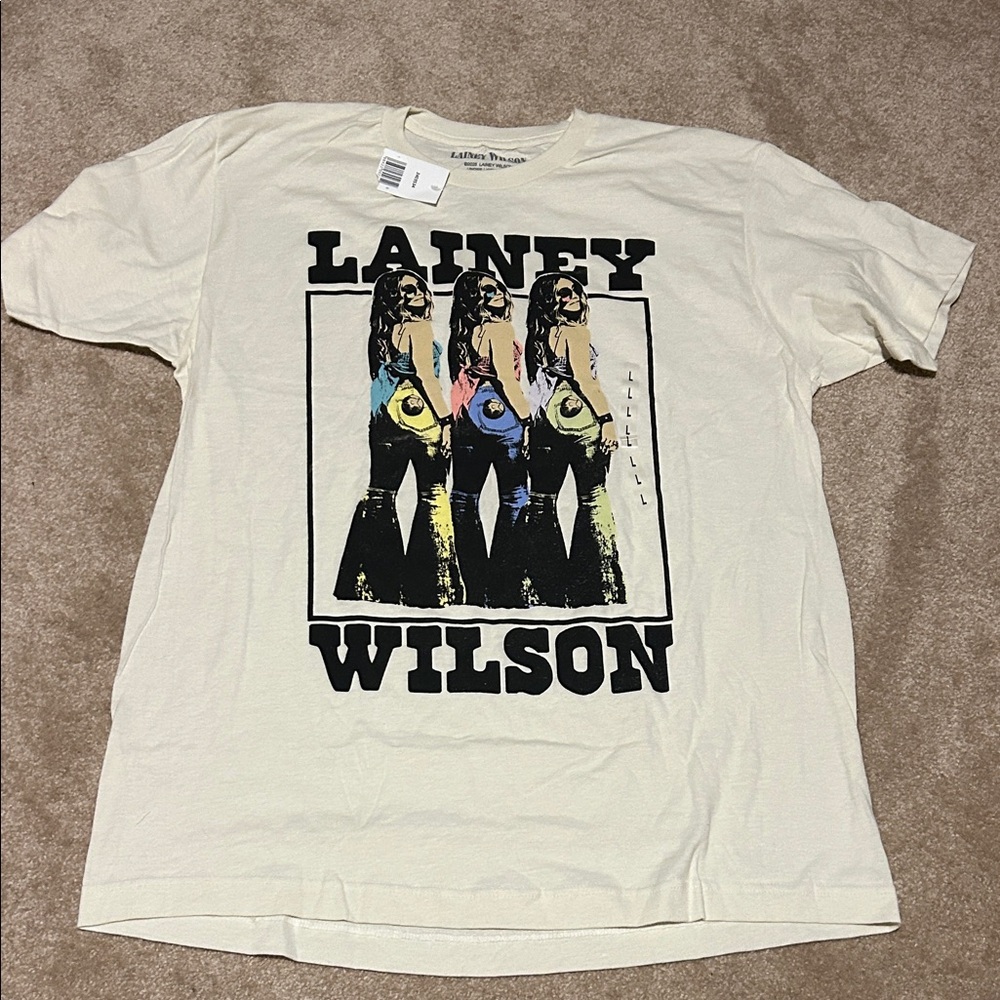 NWT Lainey Wilson retro Graphic T-Shirt Concert size Large